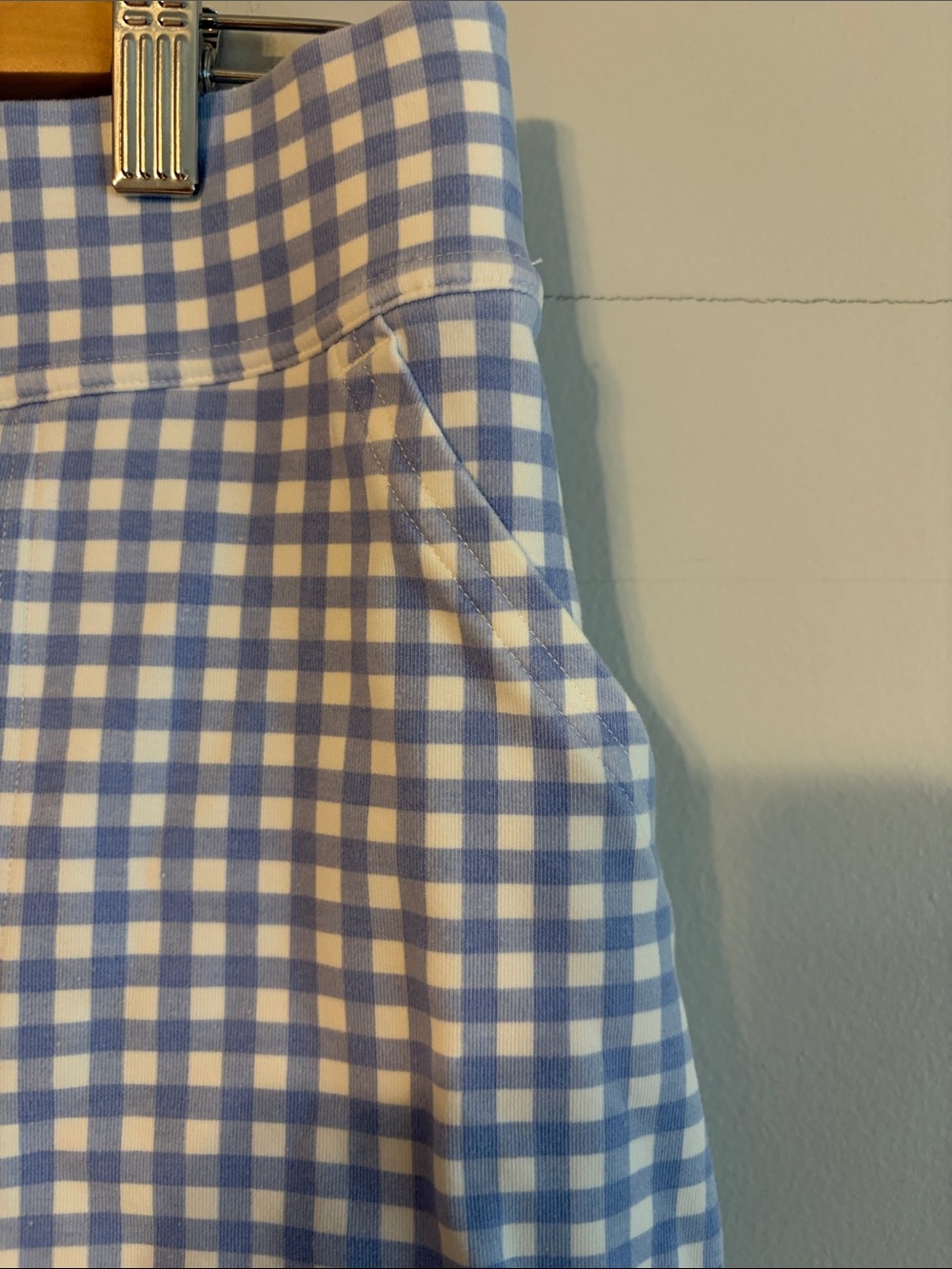 Duluth Trading Co light Blue and White Gingham Skort.cotton/spandex.Med.Pockets - Picture 2 of 9